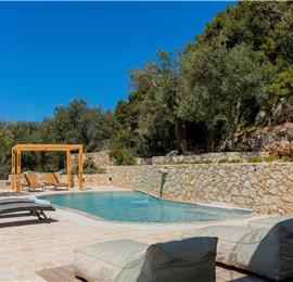 3 bedroom villa with pool & sea views, Makrades, sleeps 6